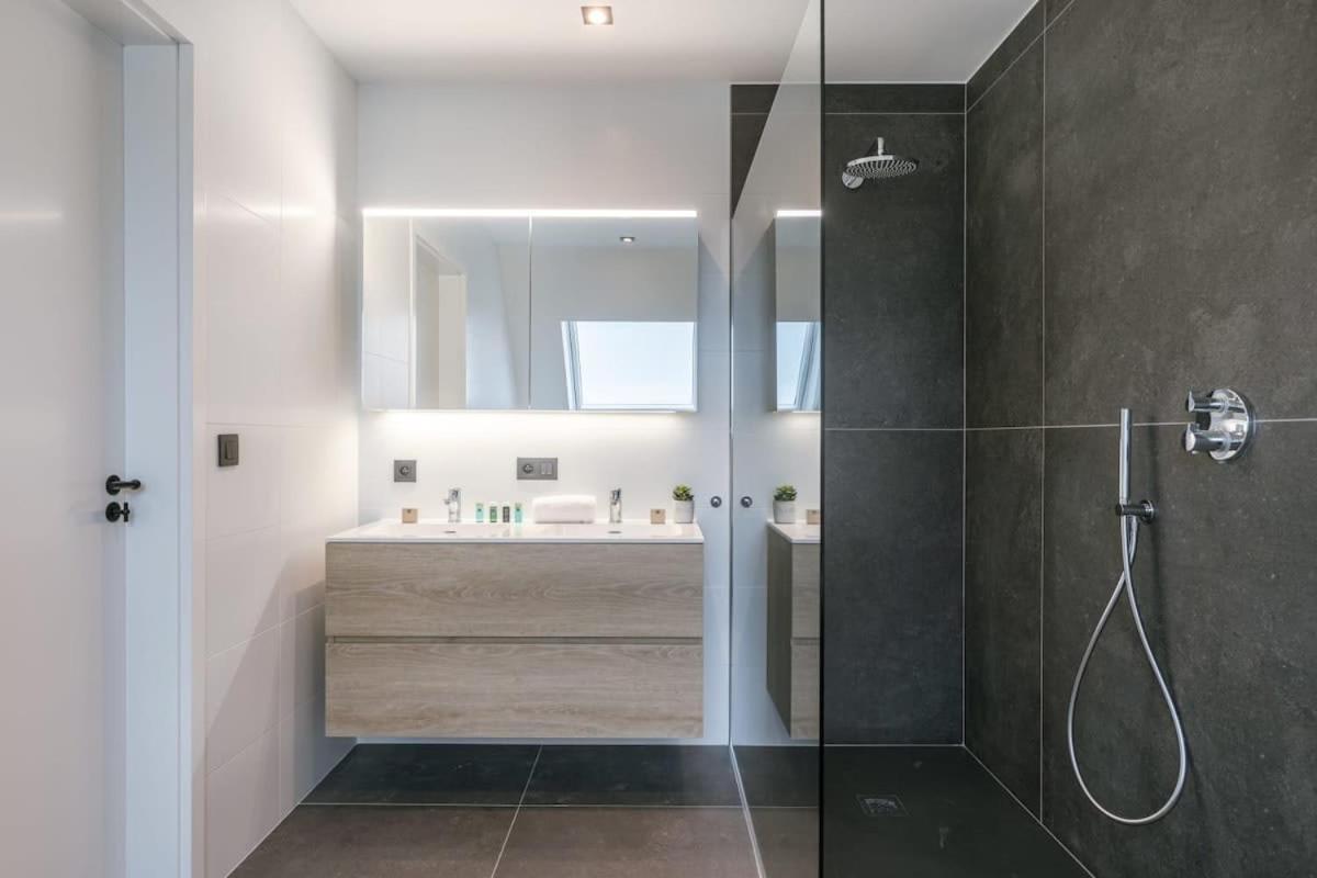 Huswell - Luxurious Apartment With Parking ベールネム エクステリア 写真