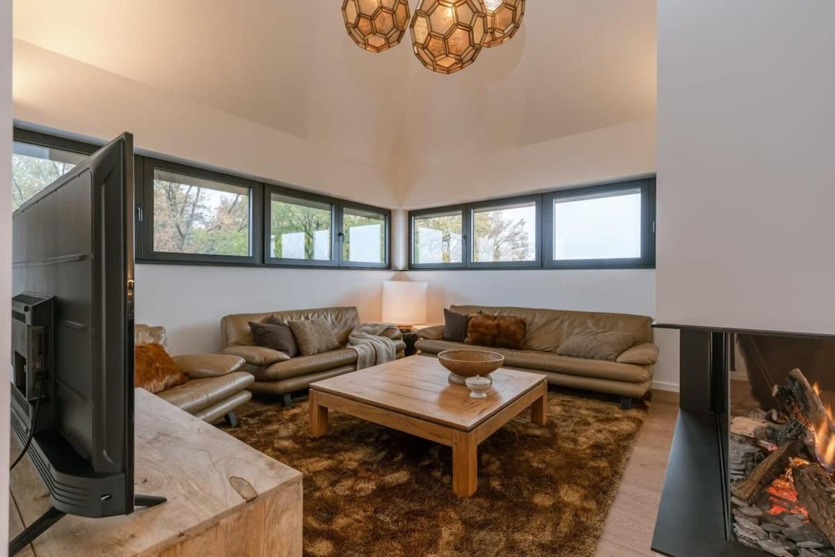 Huswell - Luxurious Apartment With Parking ベールネム エクステリア 写真